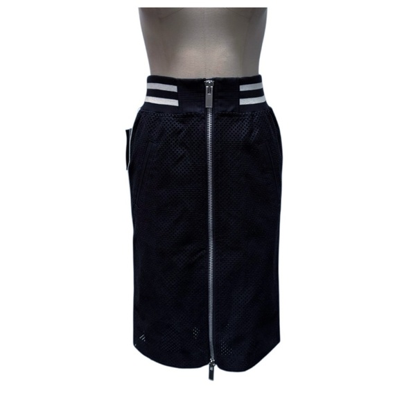 Sacai Satin Trimmed Laser Cut Prince of Wales Checked Cotton Jacquard Skirt - Picture 2 of 13